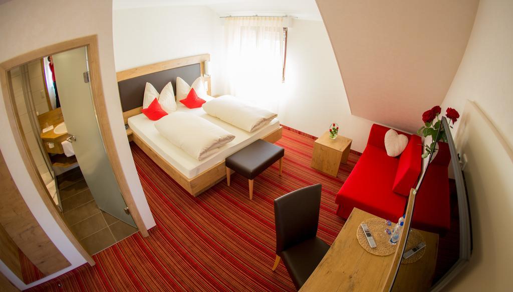 Hotel Ochsen Ammerbuch Стая снимка