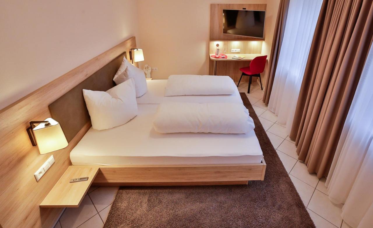 Hotel Ochsen Ammerbuch Екстериор снимка
